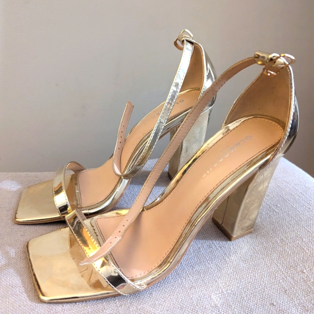 Gold block heel sandal size 7 US